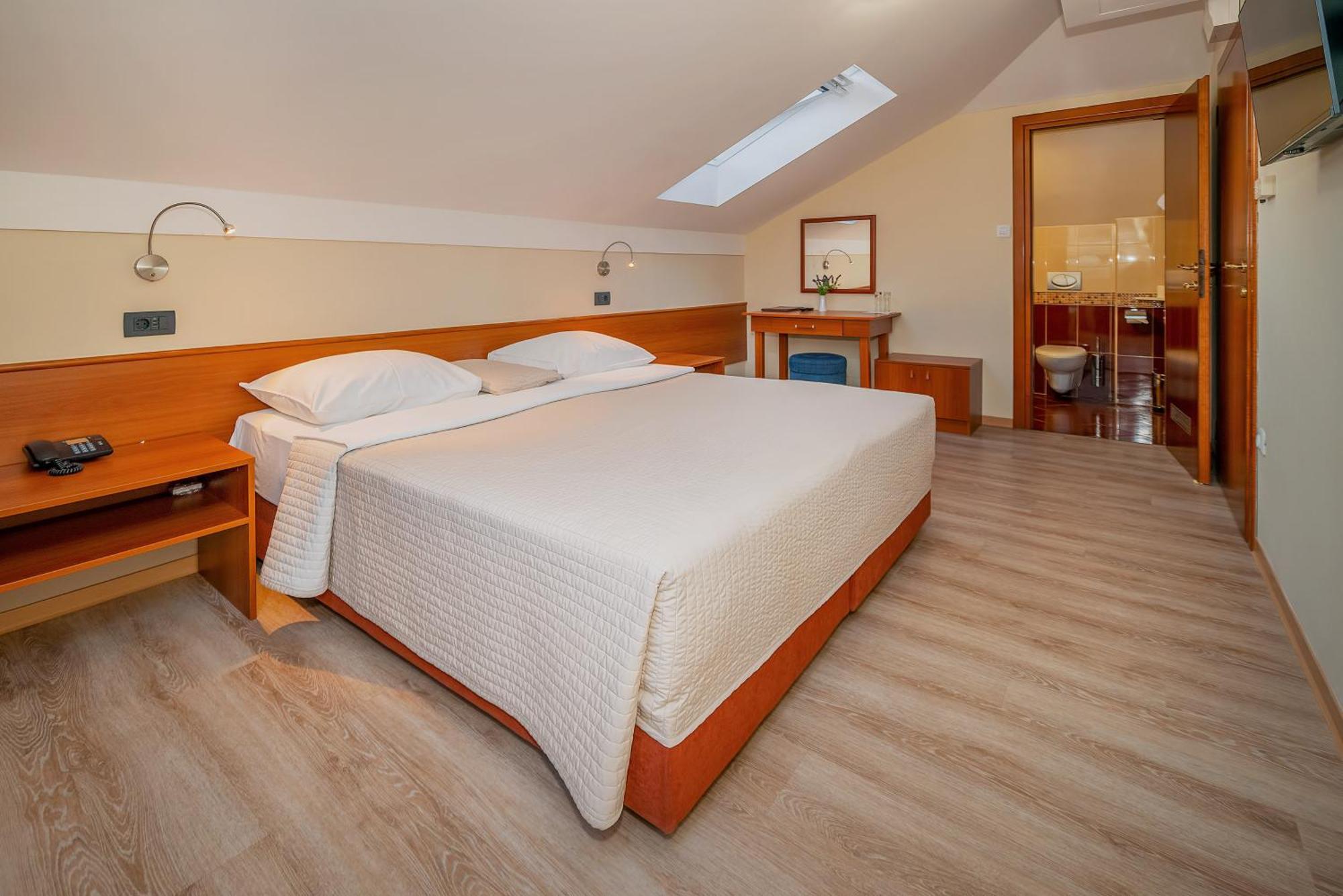 Dobrovit 3* Baška