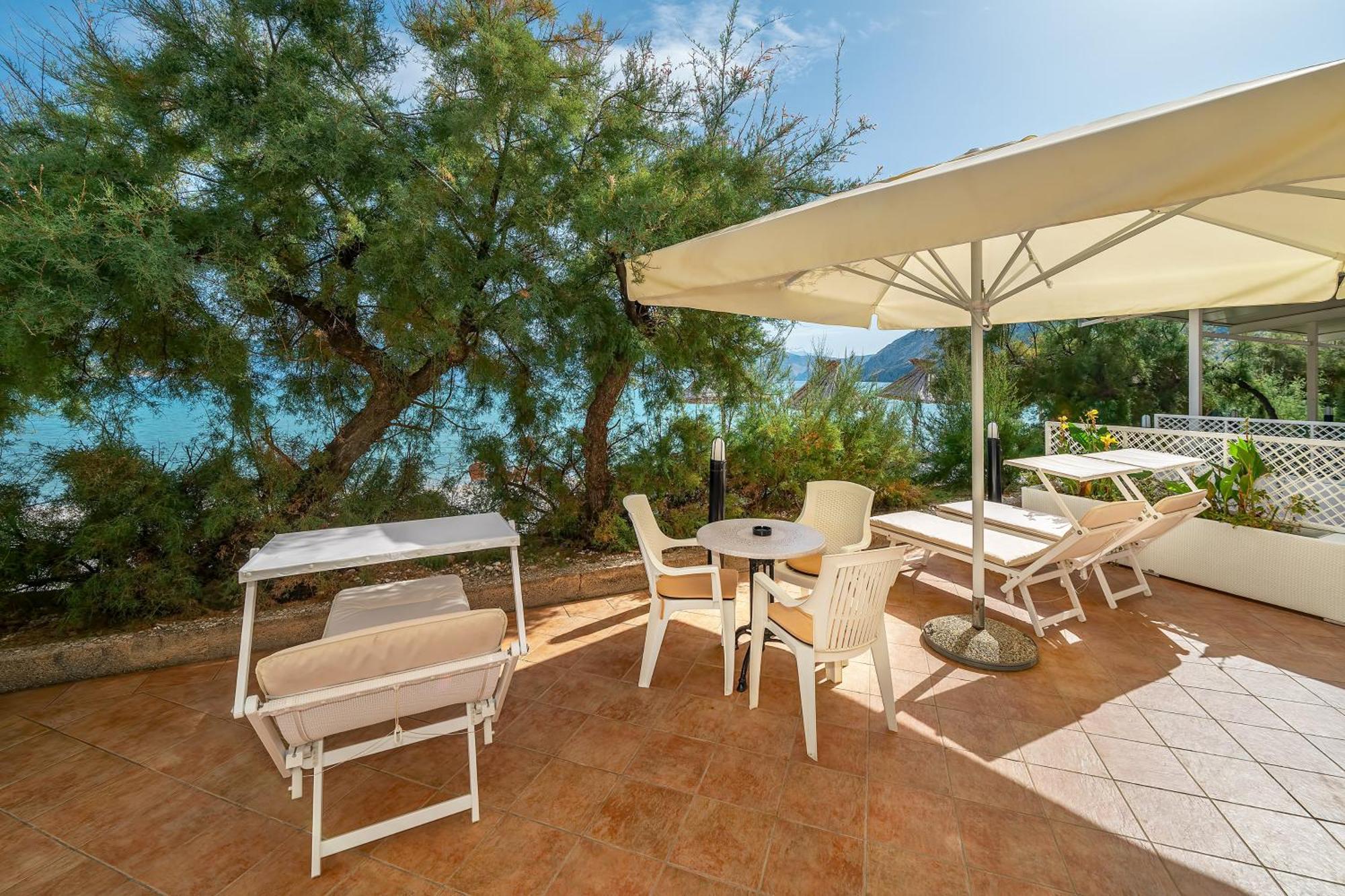 Hotel Dobrovit 3*