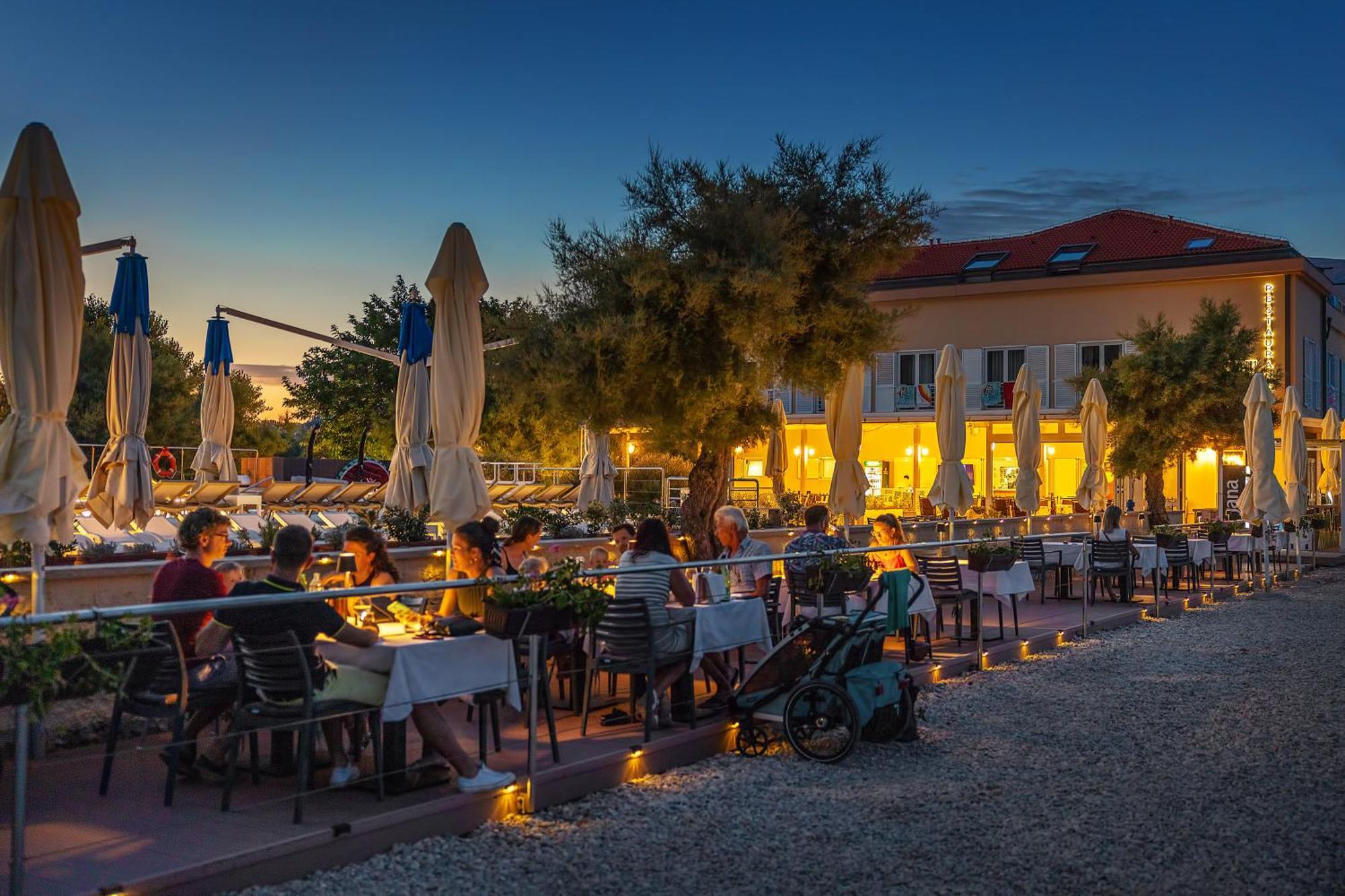 Hotel Dobrovit Baška