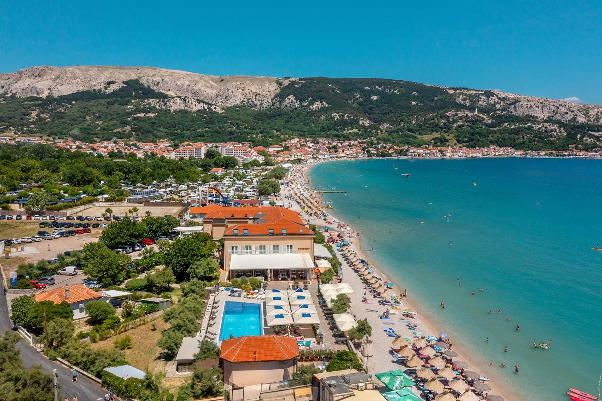 Dobrovit Hotel 3*