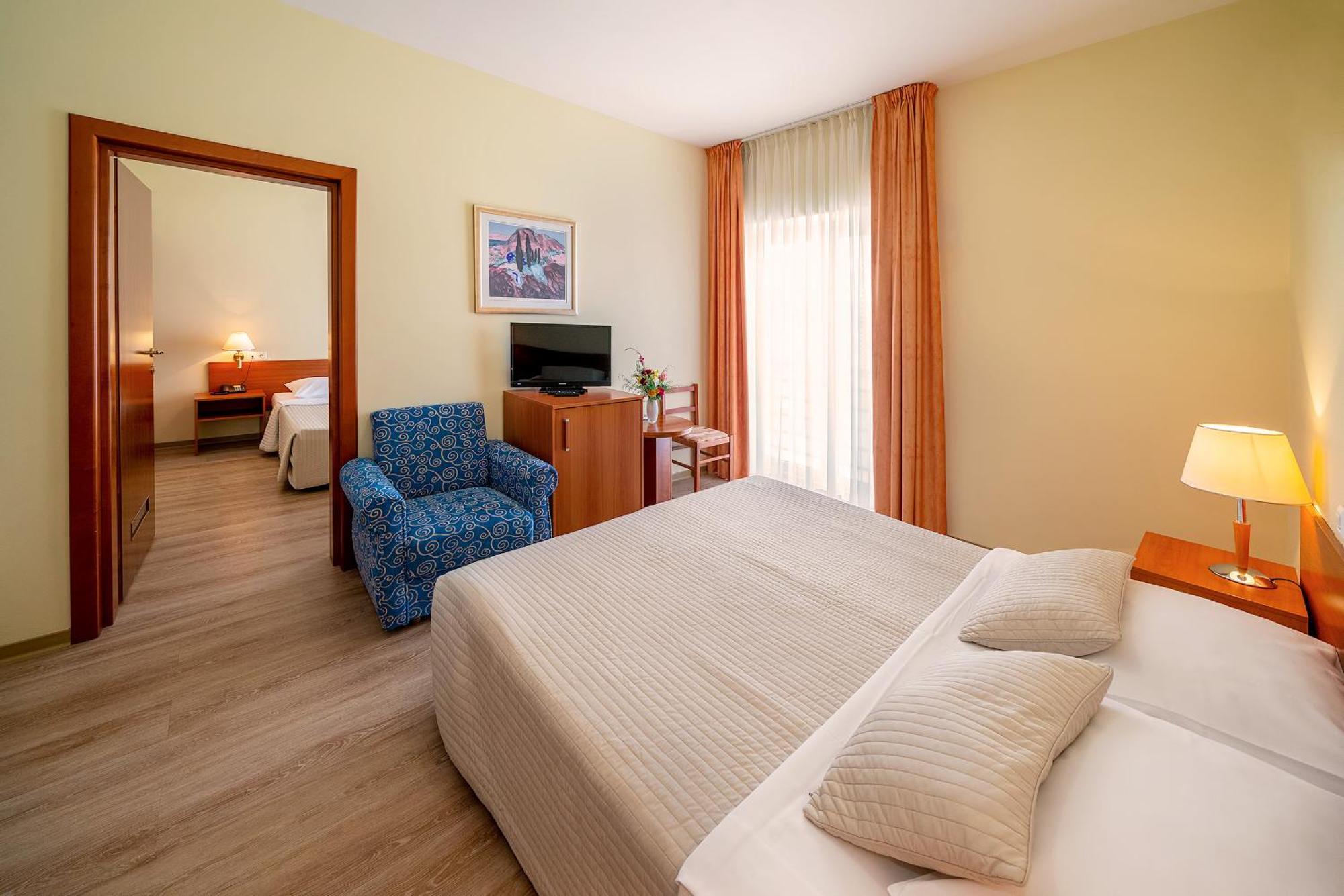 Dobrovit 3* Baška